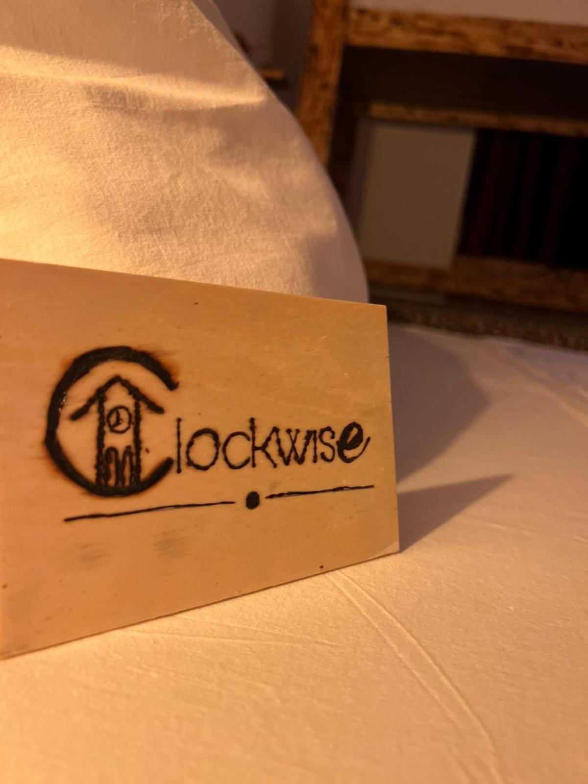 Clockwise Guestrooms Gjirokastër Exterior foto