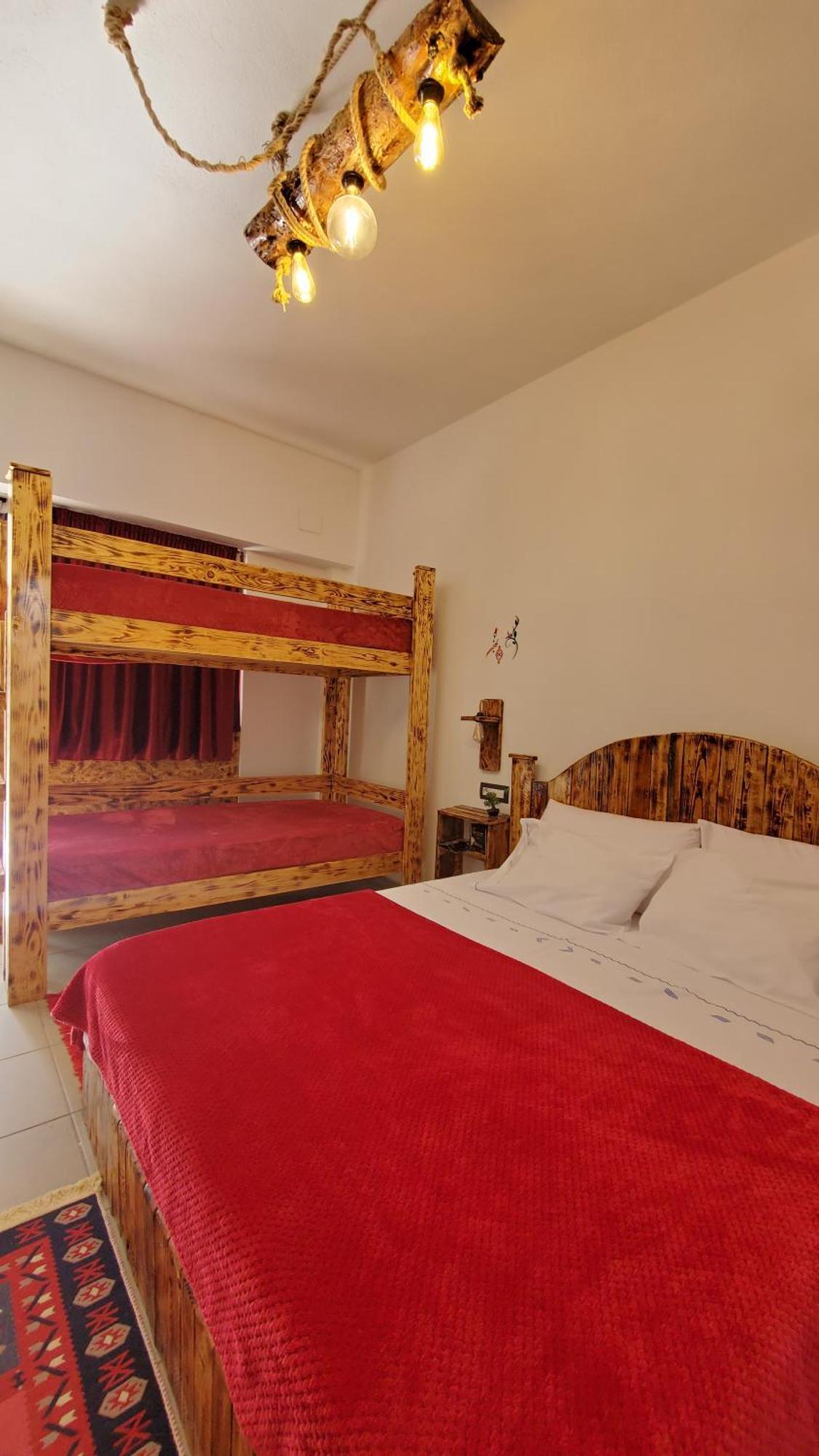 Clockwise Guestrooms Gjirokastër Quarto foto